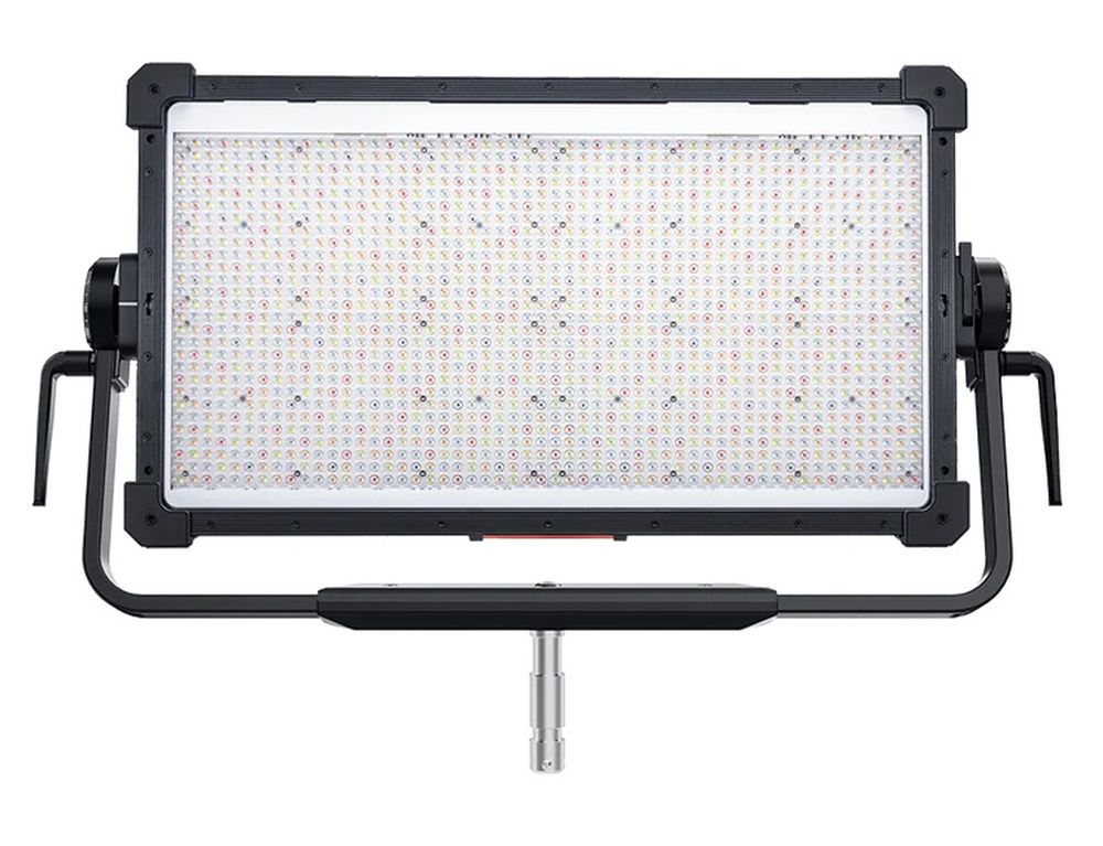 Aputure Nova II 2x1with rolling hard case