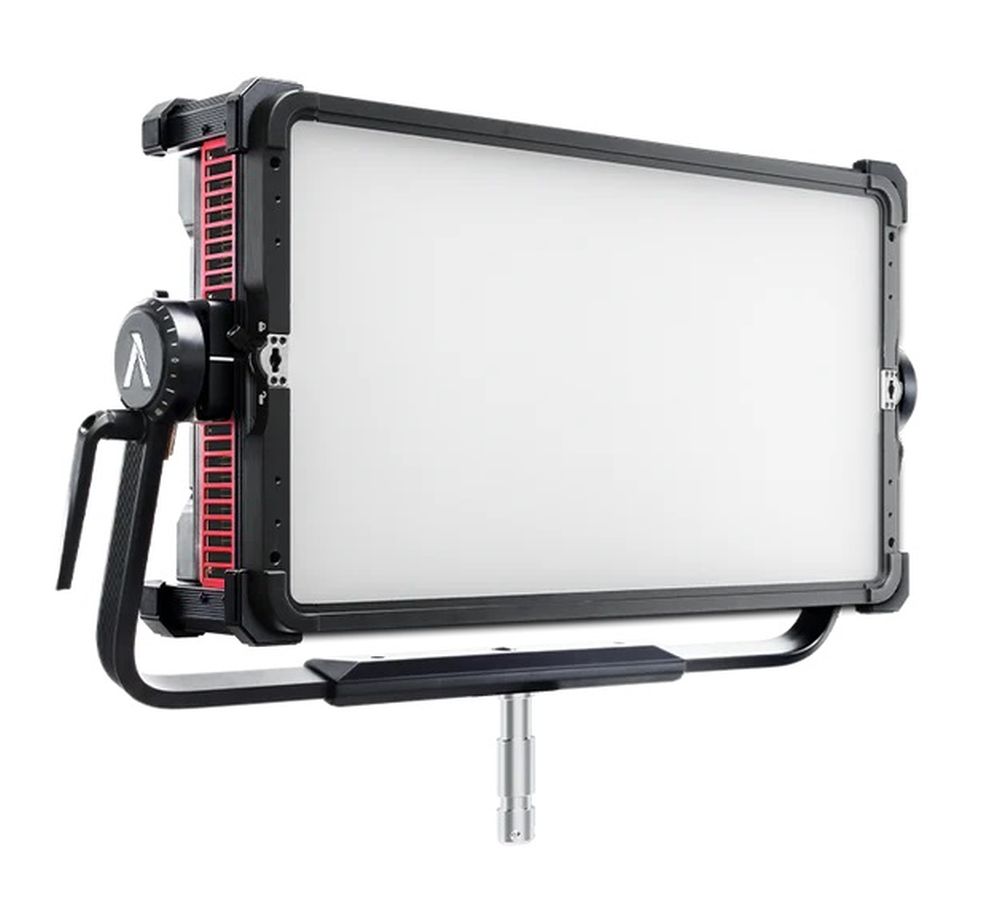 Aputure Nova II 2x1with rolling hard case