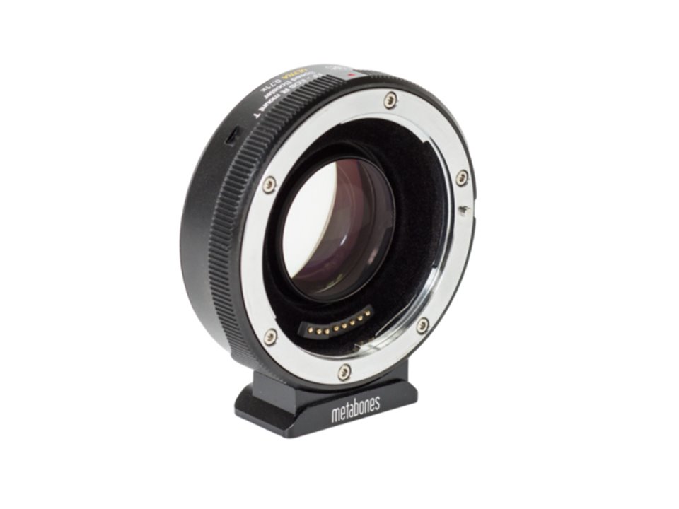 Metabones Canon EF  to RF-mount T Speed Booster ULTRA 0.71x