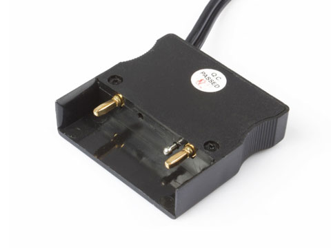Swit Gold-Mount to 4-pin XLR kaapeli akkuun