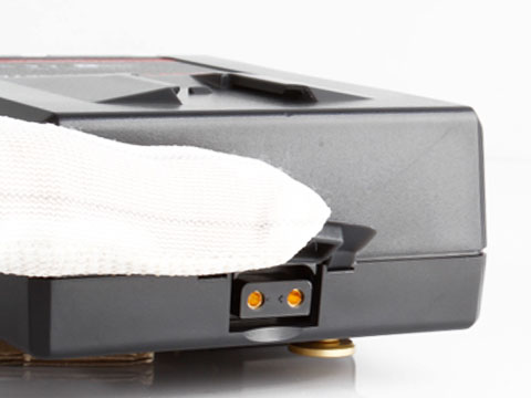 Swit S-8082A Li-ion, Gold Mount, D-tap 95W IATA