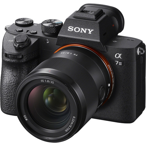 Sony SEL35F18F.SYX 35 mm F1,8objektiivi