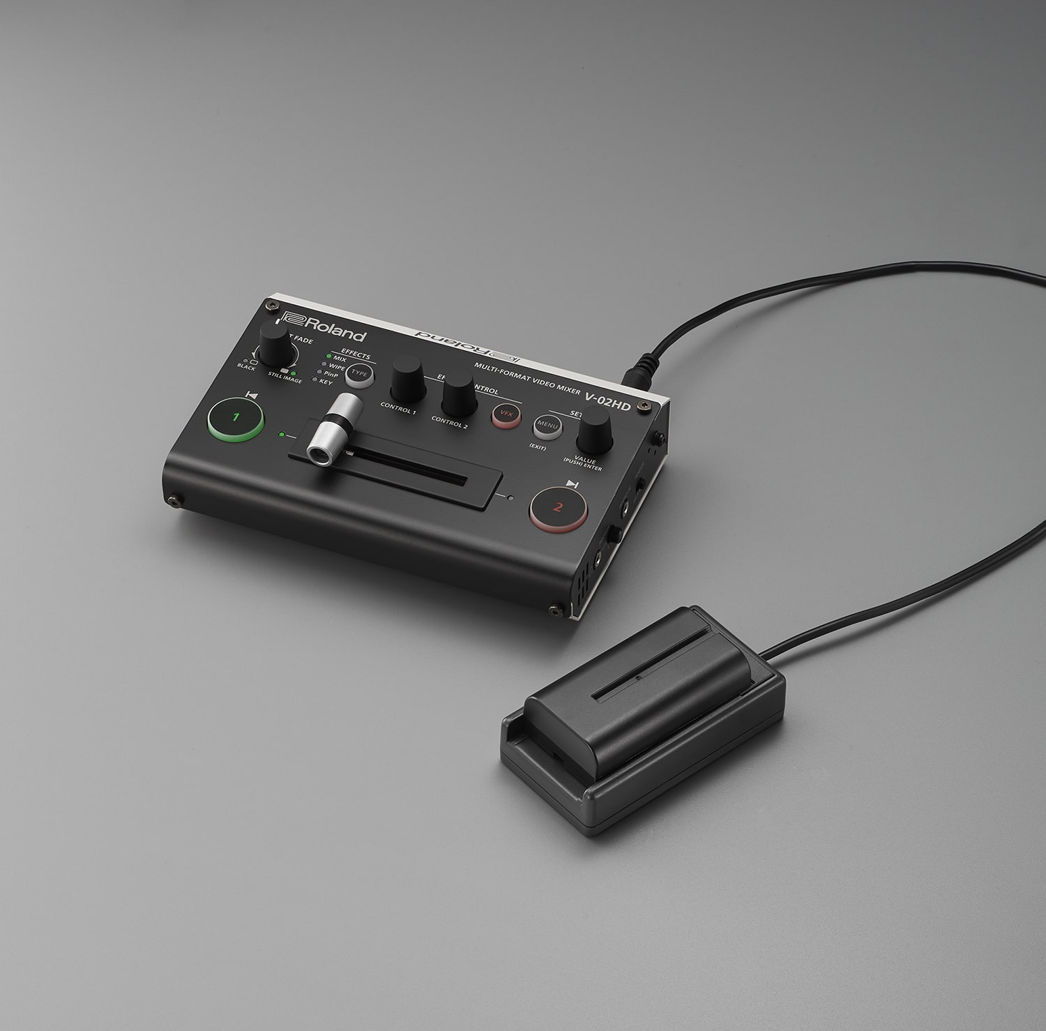 Roland V-02HD Micro Video Switcher