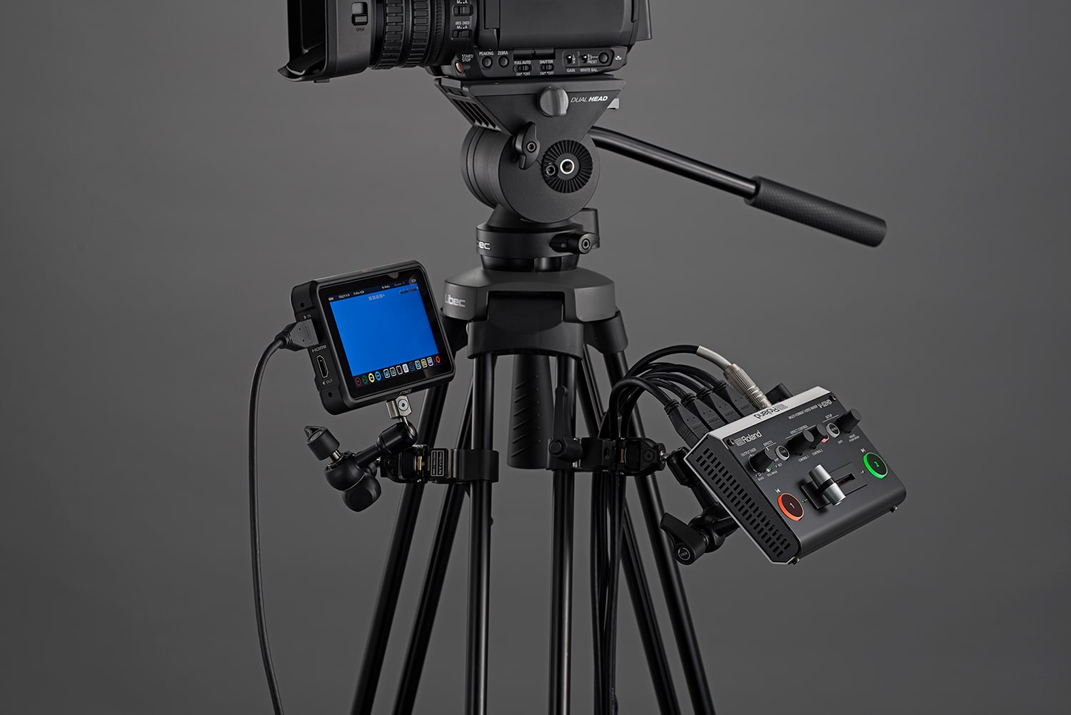 Roland V-02HD Micro Video Switcher