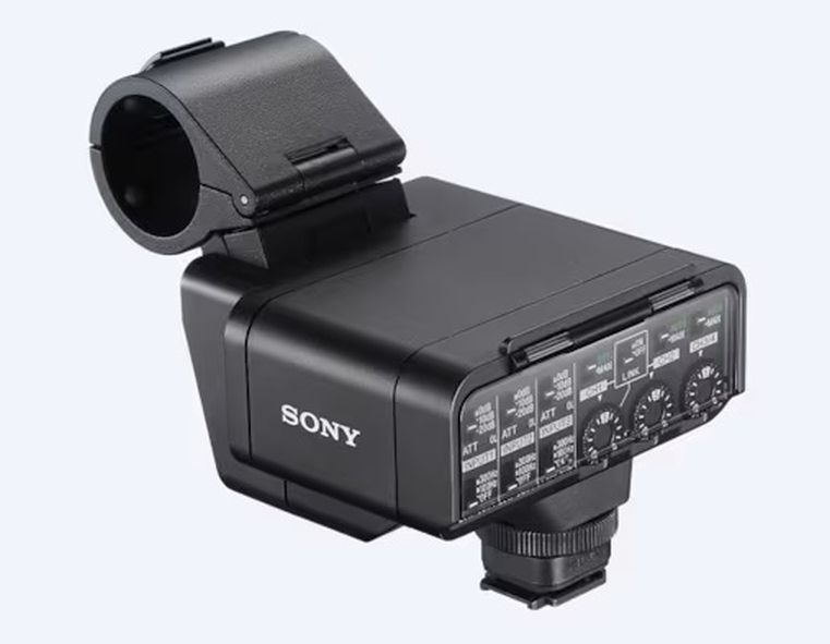 Sony XLR-A4 XLR Adapteri