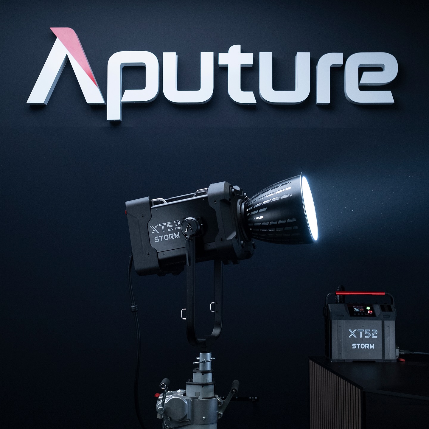 Aputure STORM XT52